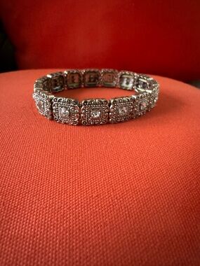 Source Unknown Silver-Tone Crystal Square Link Stretch Bracelet